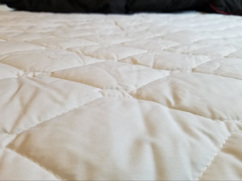 How to Use Magnetic Mattress Pads For Pain Relief